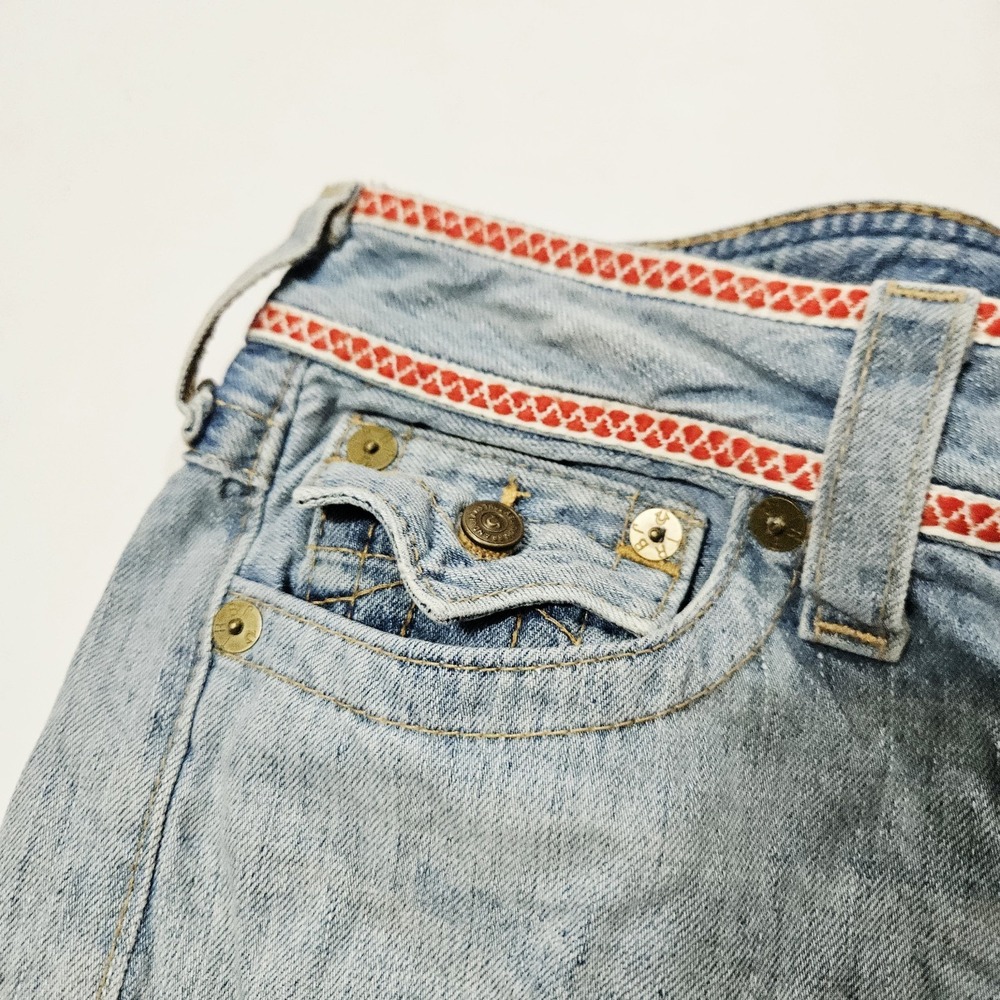 True Religion Cut Off Joey Shorts Floral Embellished Denim Women's Size 31 - Picture 3 of 8